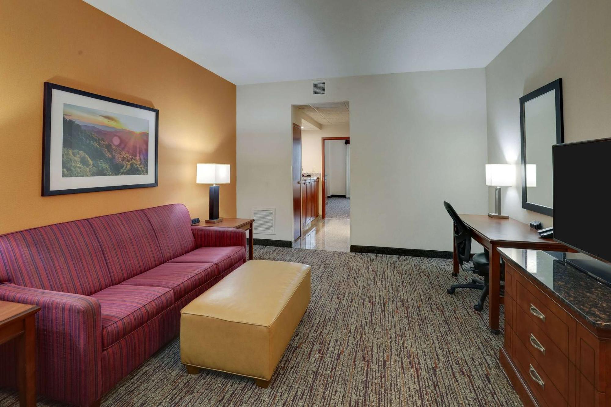 Drury Inn & Suites Charlotte Northlake Buitenkant foto